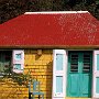 EINHEIMISCHES HAUS